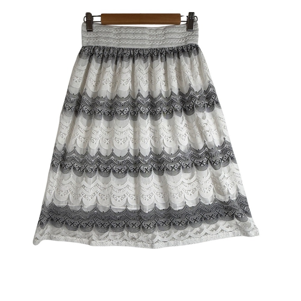 Me 2 Magic Tiered Lace Midi Skirt Scalloped Embroidered White Black Size M